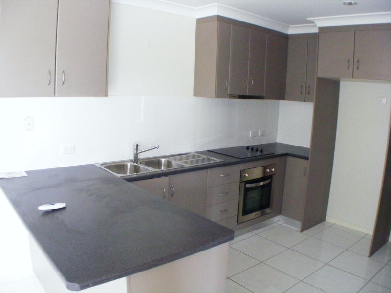 1/6 Aloe Street, Yamanto QLD 4305