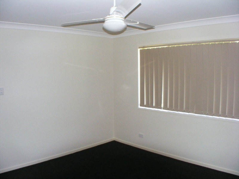 1/6 Aloe Street, Yamanto QLD 4305