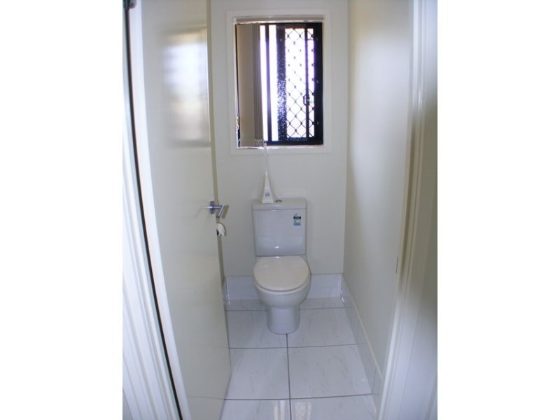 1/6 Aloe Street, Yamanto QLD 4305