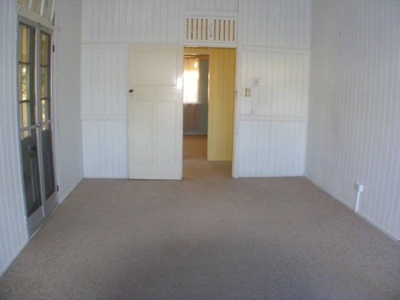 189B Churchbank Weir Road, Peak Crossing QLD 4306