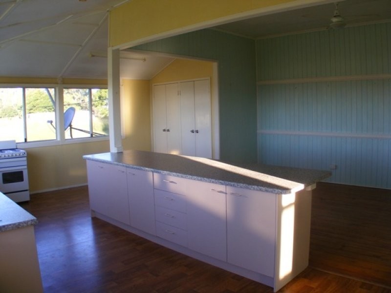 189B Churchbank Weir Road, Peak Crossing QLD 4306