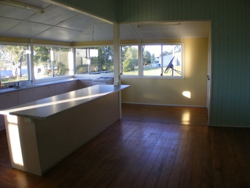 189B Churchbank Weir Road, Peak Crossing QLD 4306