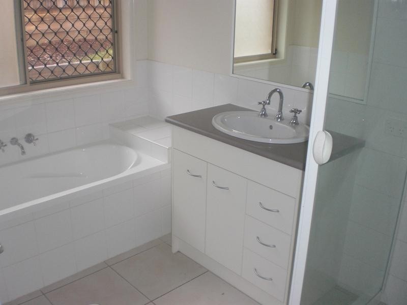 16 Karen Court, Redbank Plains QLD 4301