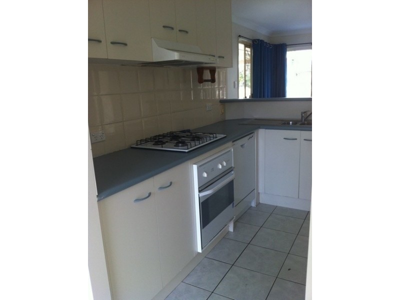 129 Sandalwood Drive, Yamanto QLD 4305