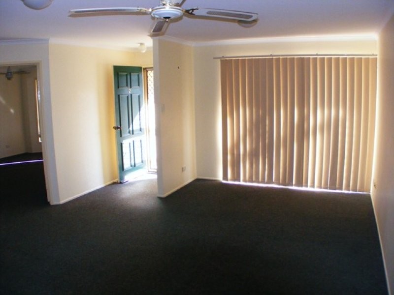 2/3 Settlers Way, Raceview QLD 4305