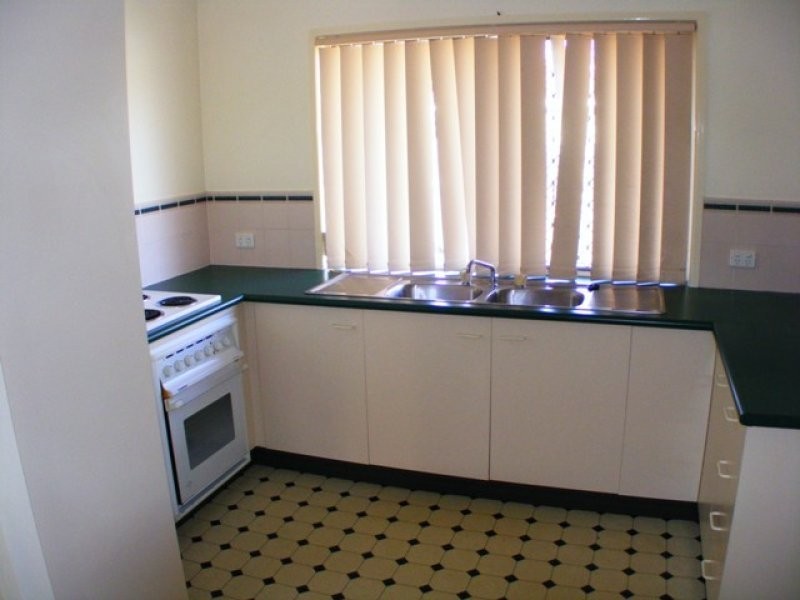 2/3 Settlers Way, Raceview QLD 4305
