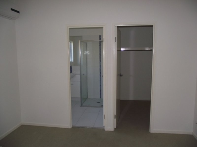 9 Ogilvie Street, Bundamba QLD 4304