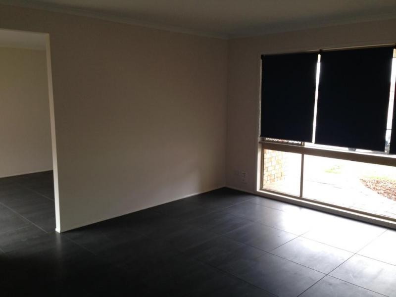 325 South Station Road, Raceview QLD 4305