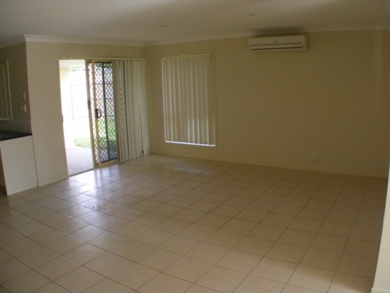 13 Waratah Court, Yamanto QLD 4305