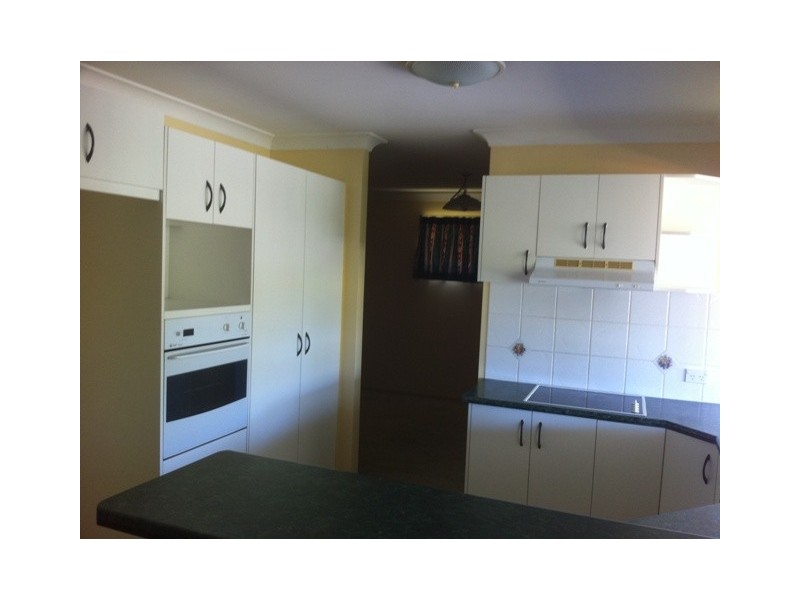 61 Sandalwood Drive, Yamanto QLD 4305