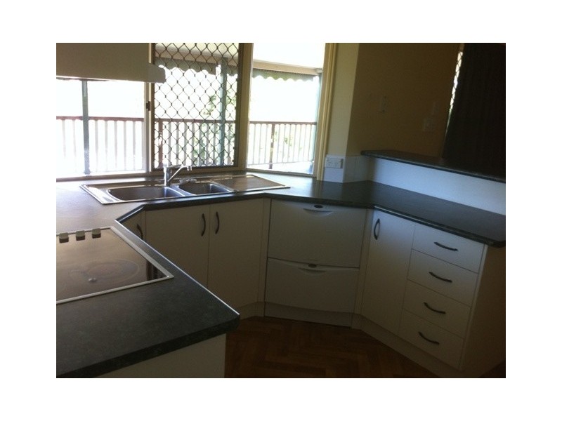 61 Sandalwood Drive, Yamanto QLD 4305