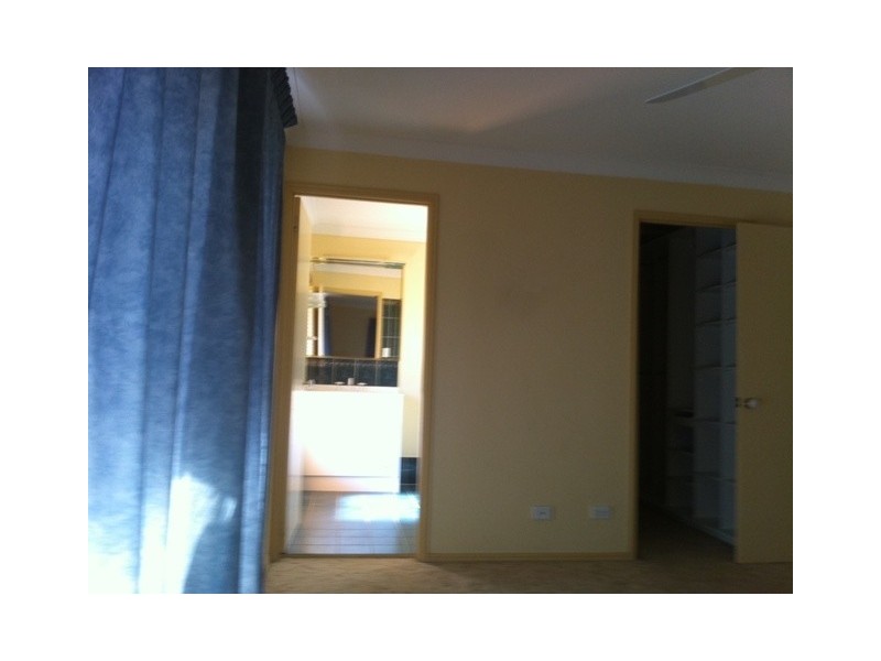 61 Sandalwood Drive, Yamanto QLD 4305