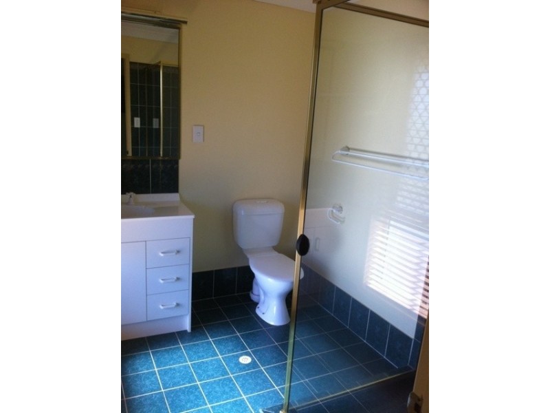 61 Sandalwood Drive, Yamanto QLD 4305