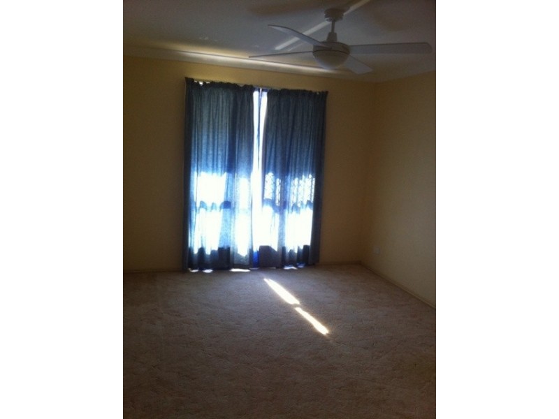 61 Sandalwood Drive, Yamanto QLD 4305