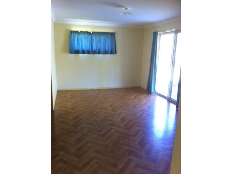 61 Sandalwood Drive, Yamanto QLD 4305