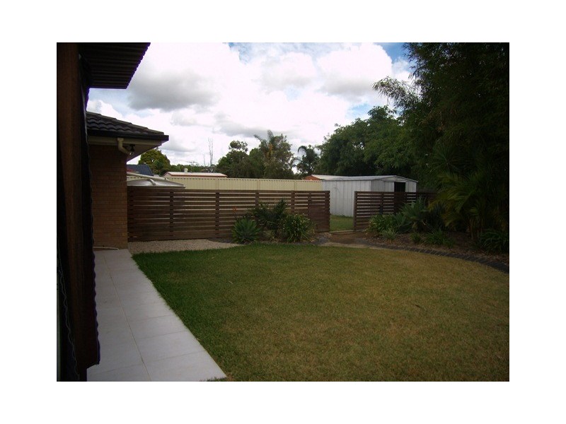 18 Connemara Court, Yamanto QLD 4305