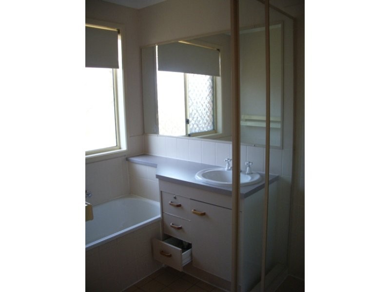 5 Cocos Place, Raceview QLD 4305