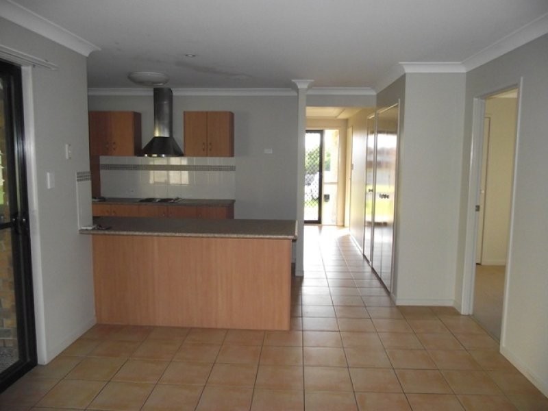 18 Sandhurst Place, Brassall QLD 4305