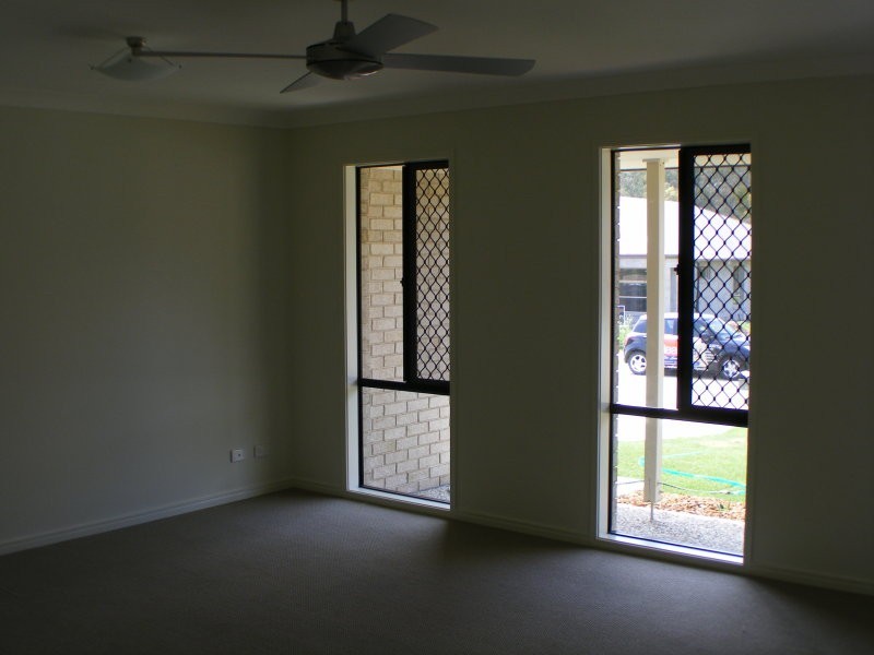 10 Piccadilly Court, Deebing Heights QLD 4306