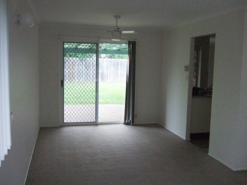 5 Resolution Parade, Flinders View QLD 4305