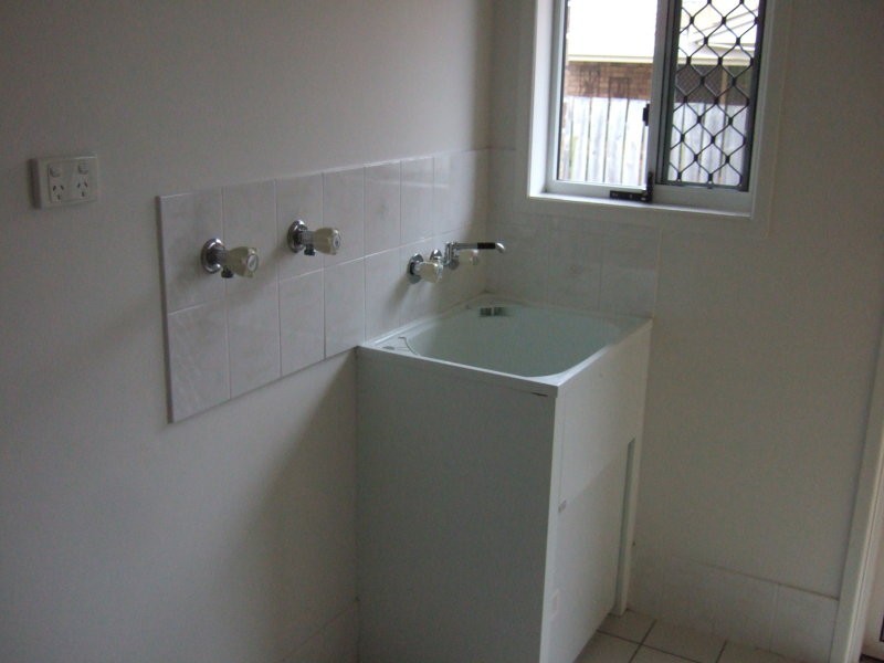 5 Resolution Parade, Flinders View QLD 4305