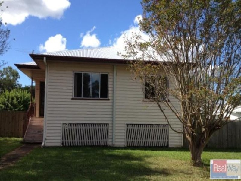 18 Vineyard Street, One Mile QLD 4305