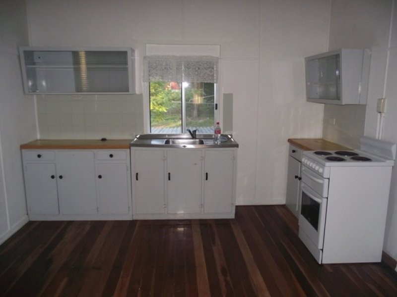 35 East Owen Street, Raceview QLD 4305