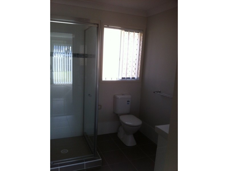 14 Petal Place, Yamanto QLD 4305
