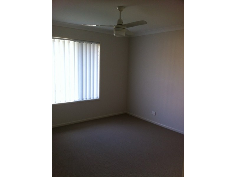 14 Petal Place, Yamanto QLD 4305