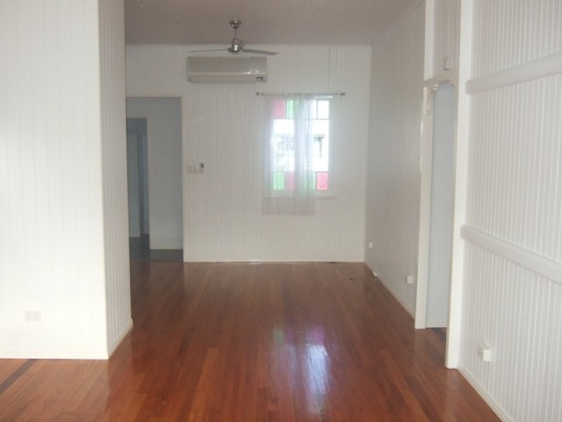 2 Maher Street, North Ipswich QLD 4305