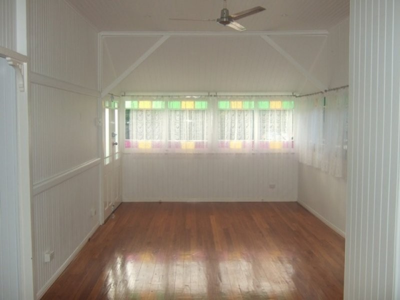 2 Maher Street, North Ipswich QLD 4305