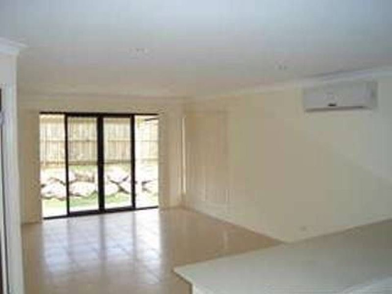 42 Brittany Crescent, Raceview QLD 4305