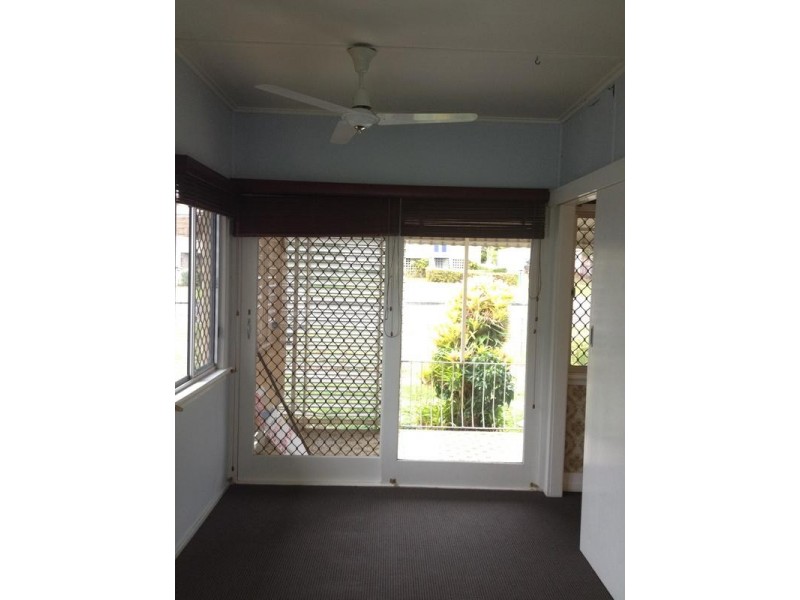 5A Pemberton Street, Booval QLD 4304