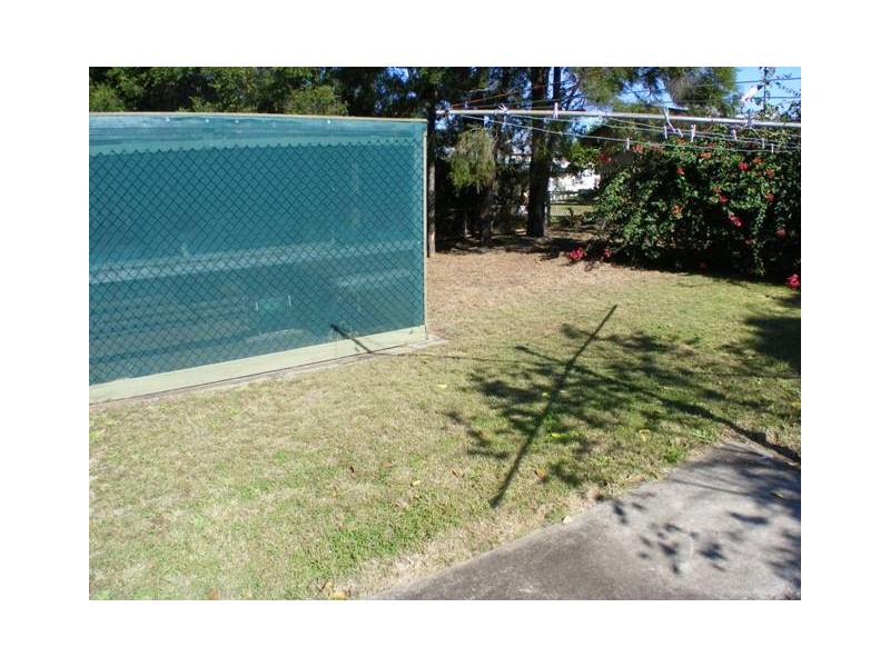 31 Crown Street, Silkstone QLD 4304