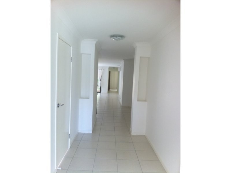 9A Ogilvie Street, Bundamba QLD 4304
