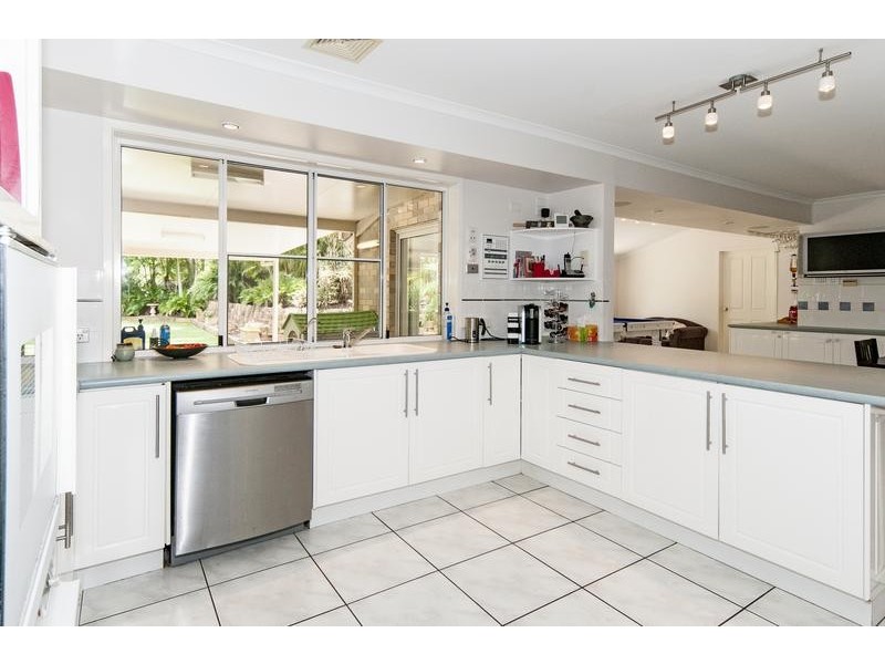 28 Gracemere Crescent, Pine Mountain QLD 4306