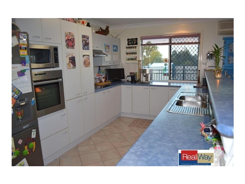 2 Banbury Court, Willowbank QLD 4306