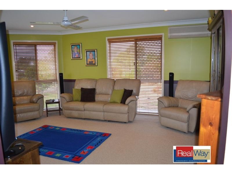 2 Banbury Court, Willowbank QLD 4306