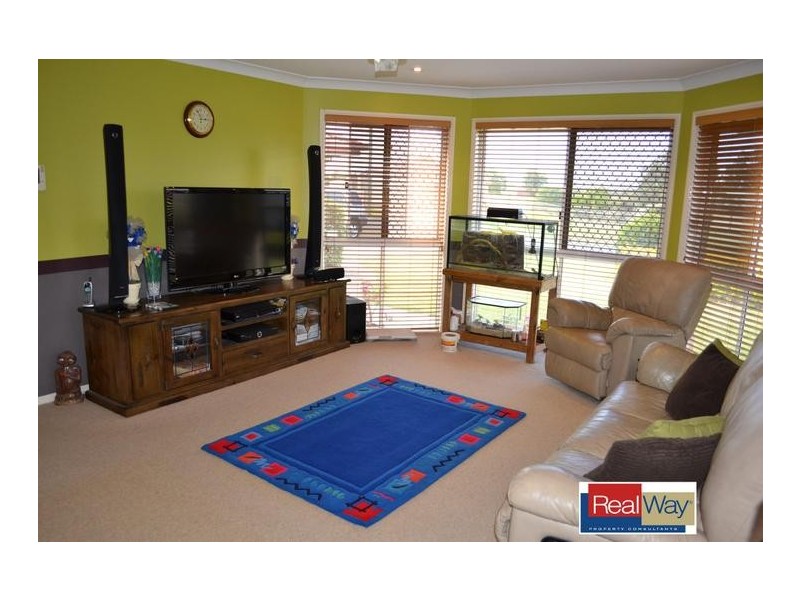 2 Banbury Court, Willowbank QLD 4306