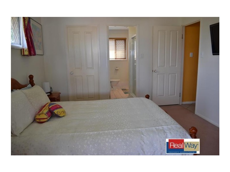 2 Banbury Court, Willowbank QLD 4306