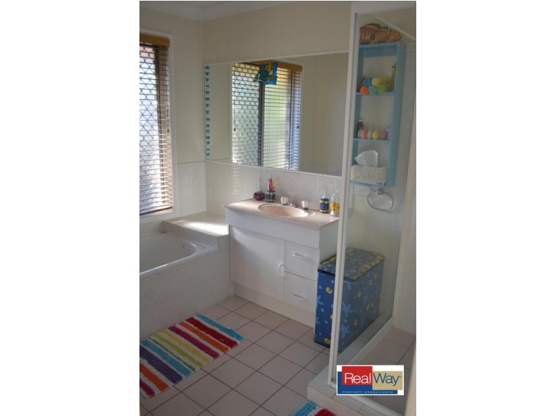 2 Banbury Court, Willowbank QLD 4306