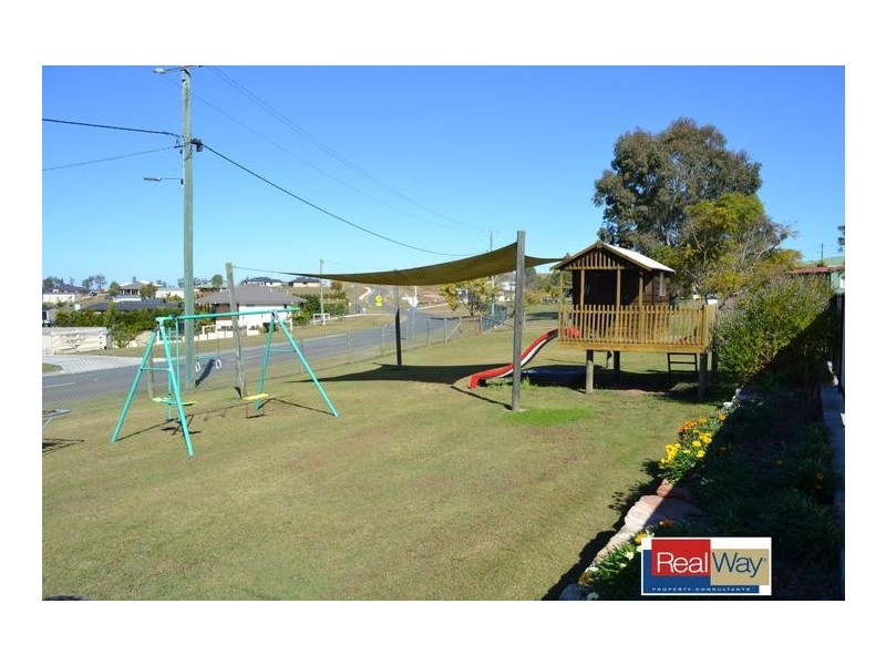 2 Banbury Court, Willowbank QLD 4306