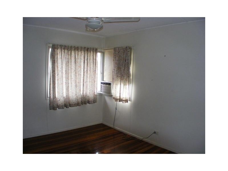 5 Maenporth Street, Leichhardt QLD 4305