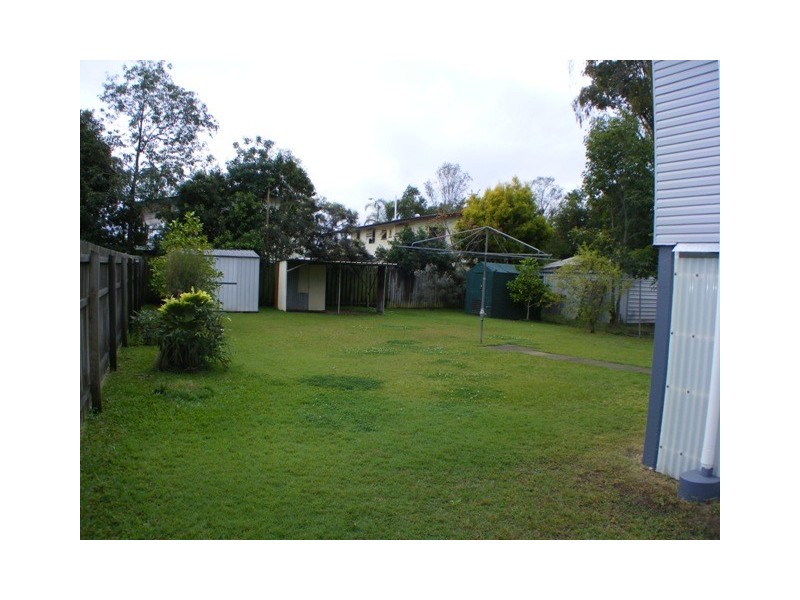 5 Maenporth Street, Leichhardt QLD 4305
