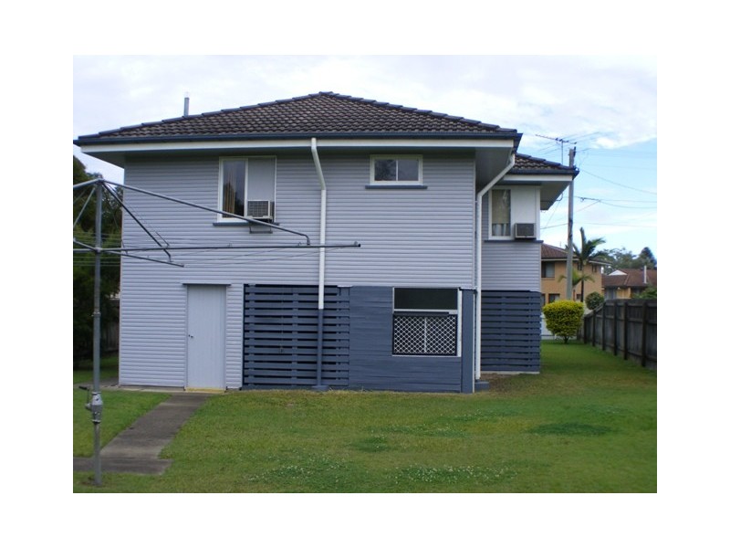 5 Maenporth Street, Leichhardt QLD 4305