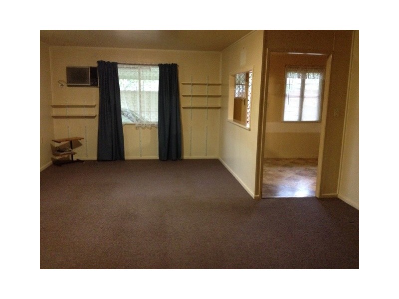 4 Rodney Street, Silkstone QLD 4304