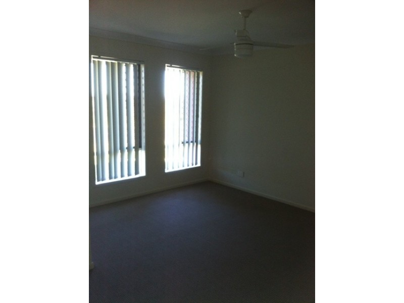 39 Powells Road, Yamanto QLD 4305