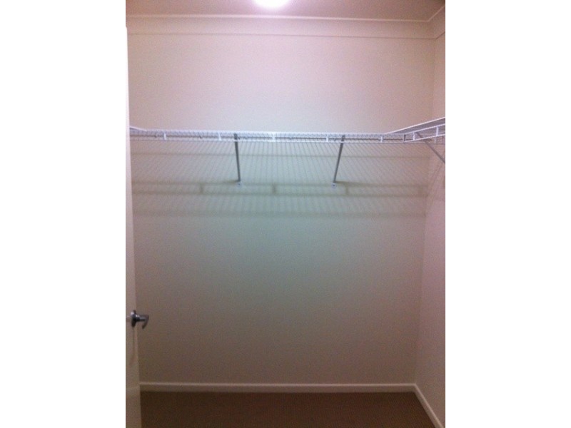 39 Powells Road, Yamanto QLD 4305