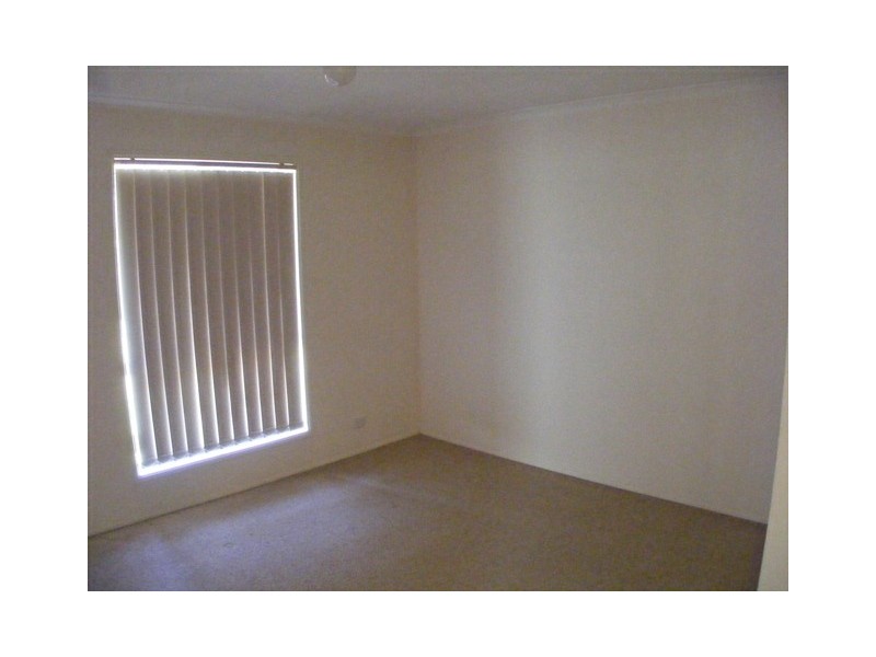 45 Sandalwood Drive, Yamanto QLD 4305