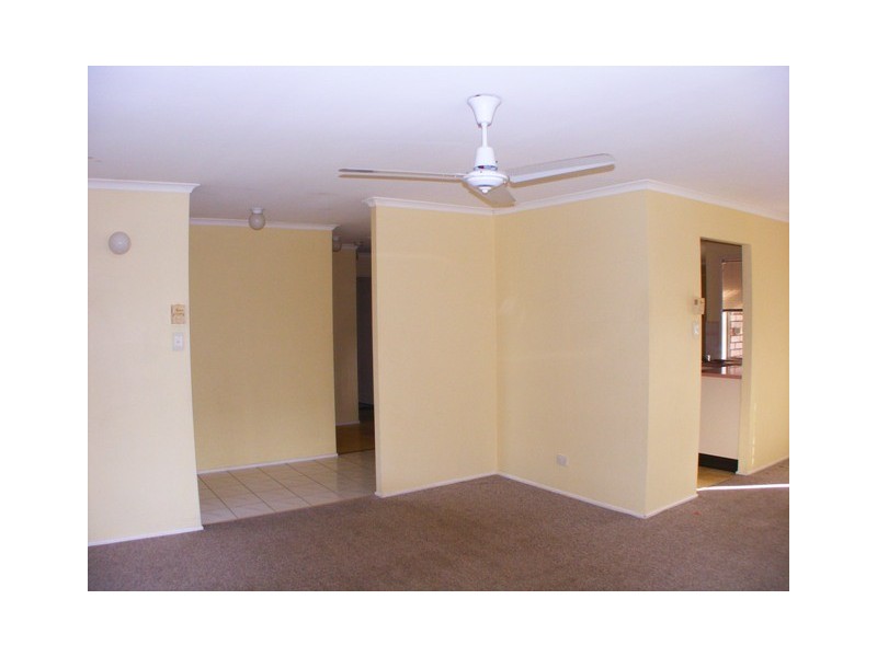 16 Bangalow Crescent, Raceview QLD 4305